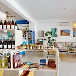 Donna Rosa Hotel