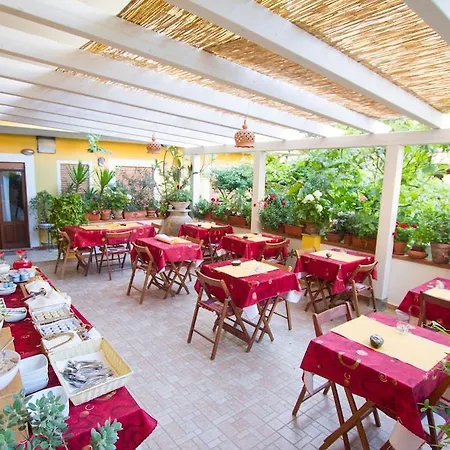 Hotel Donna Rosa 3*
