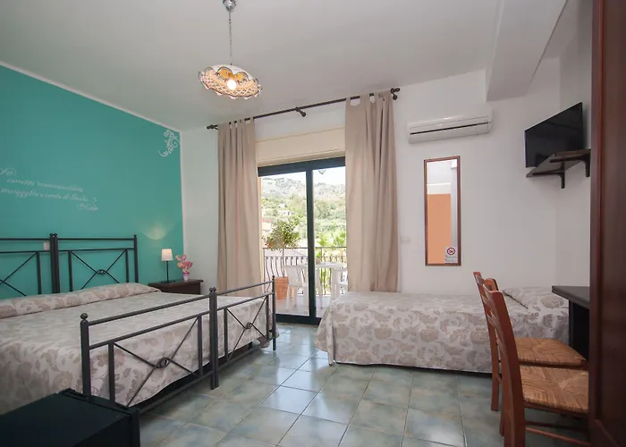 Hotel Donna Rosa 3*