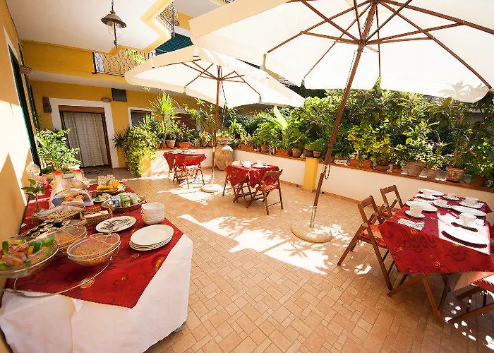 Donna Rosa SantʼAlessio Siculo