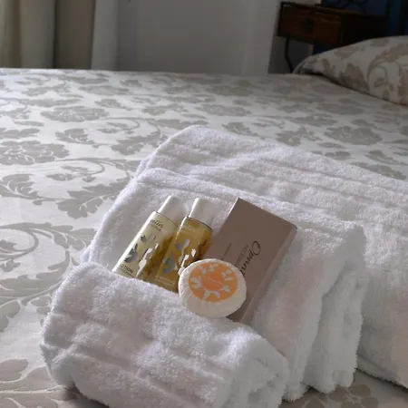 Donna Rosa 3* SantʼAlessio Siculo