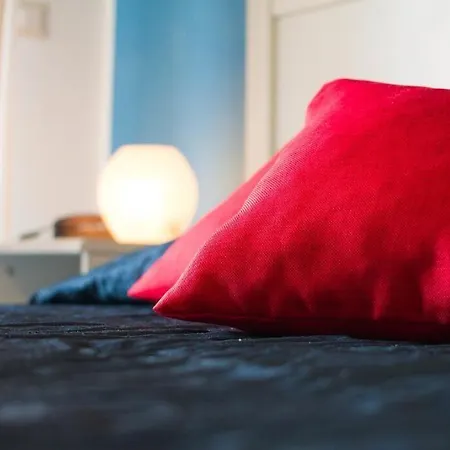 Donna Rosa SantʼAlessio Siculo