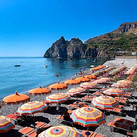 Donna Rosa 3* SantʼAlessio Siculo
