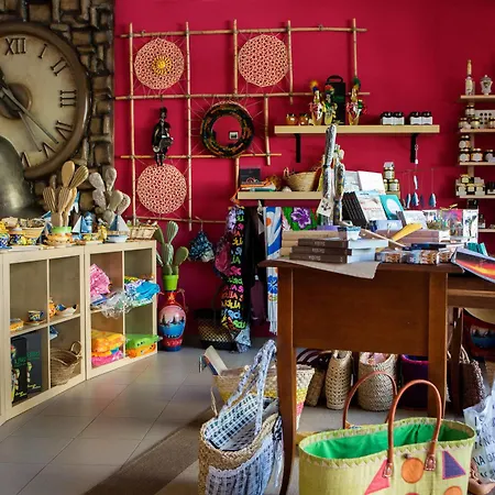 Donna Rosa SantʼAlessio Siculo