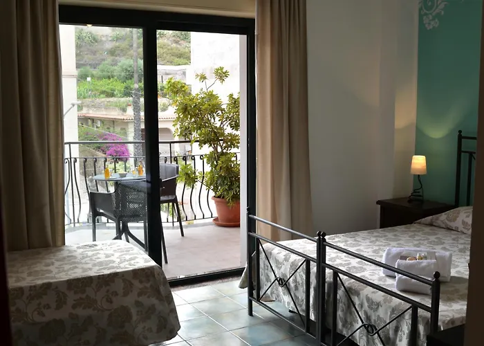 Donna Rosa Hotel 3*