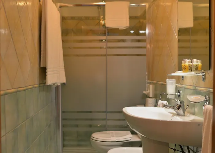 Donna Rosa SantʼAlessio Siculo